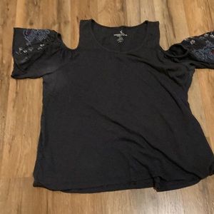 American Eagle short sleeve shirt